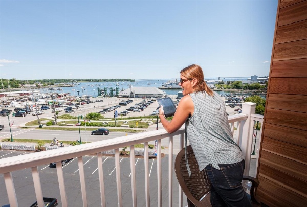 Rockland Harbor Hotel image 2